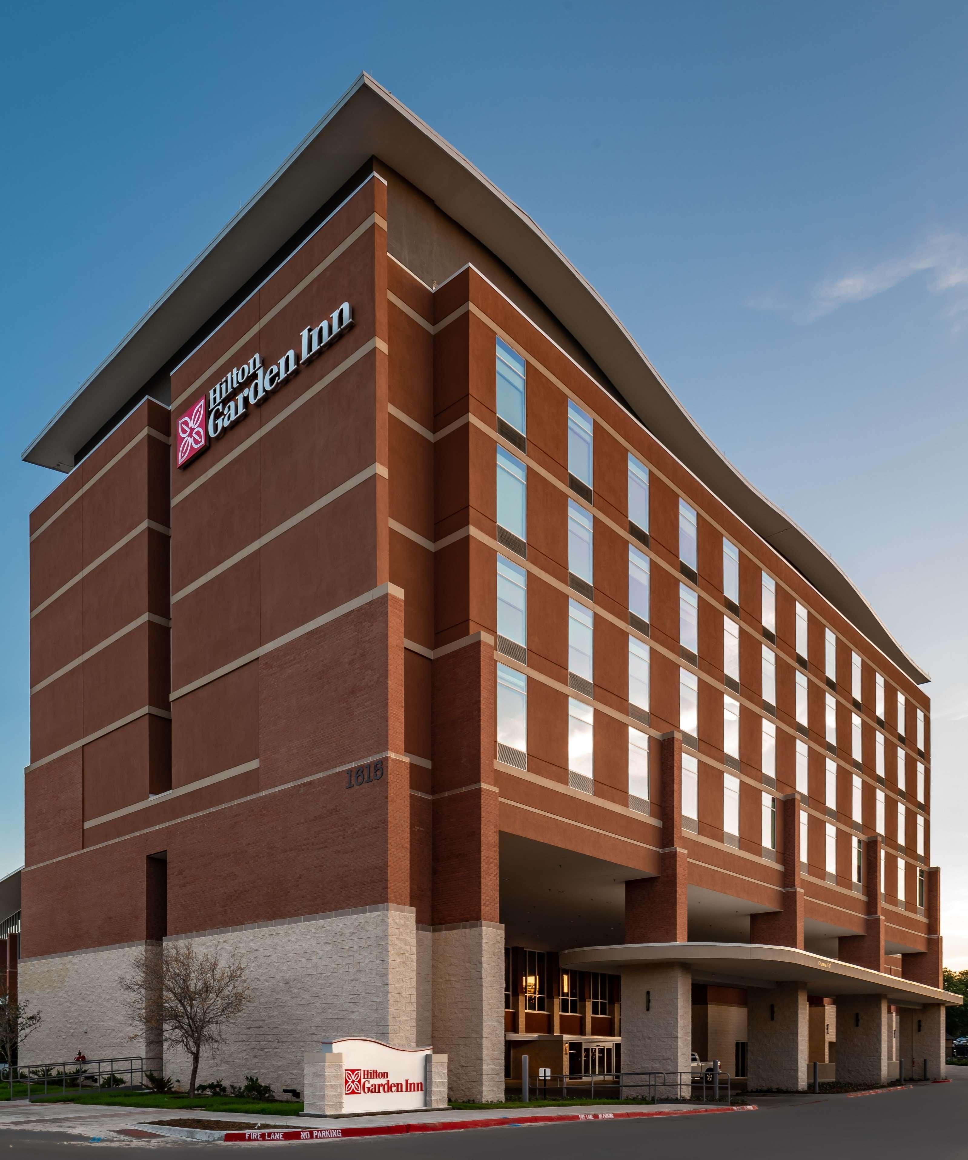 Hilton Garden Inn Dallas At Hurst Conference Center Exterior photo
